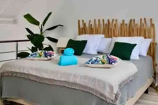 Orient Bay Beach Front Apartment 0*, Orient Bay São Martinho