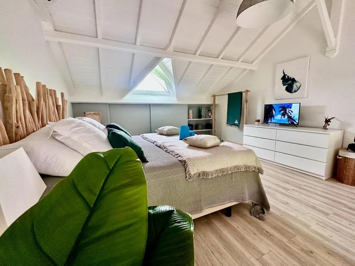 Orient Bay Beach Front Apartment