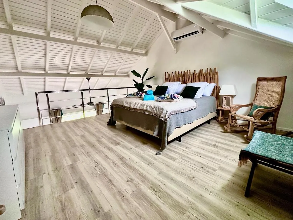 Orient Bay Beach Front Apartment